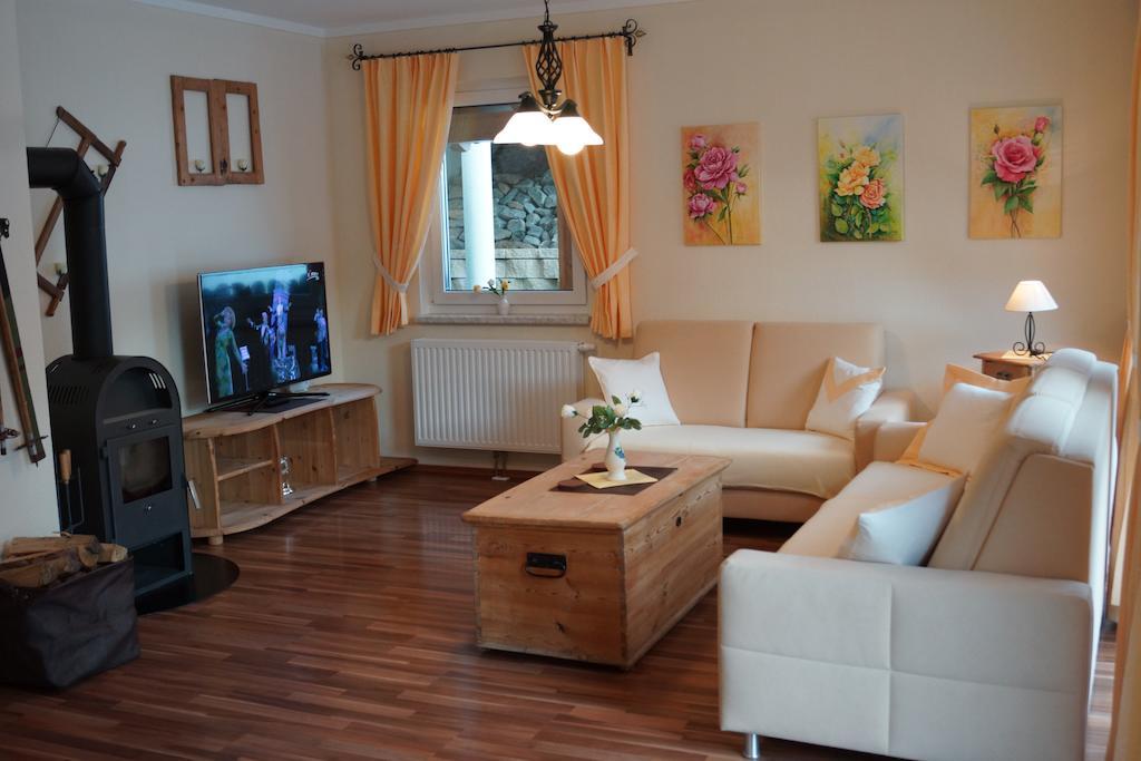 Chalet Olympia นอยชติฟ อิม ชตูไปทัล ภายนอก รูปภาพ